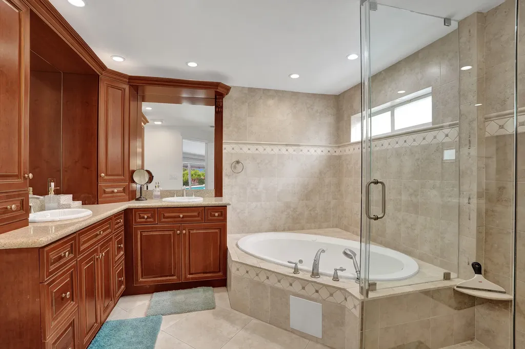 411 SW 18th Court Pompano Beach FL 33060