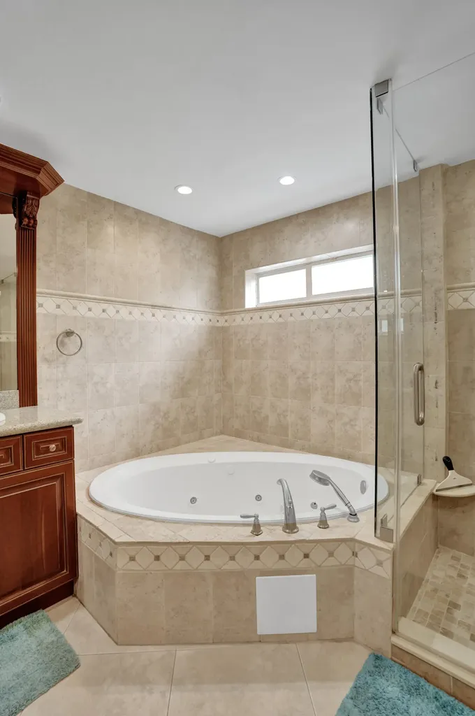 411 SW 18th Court Pompano Beach FL 33060