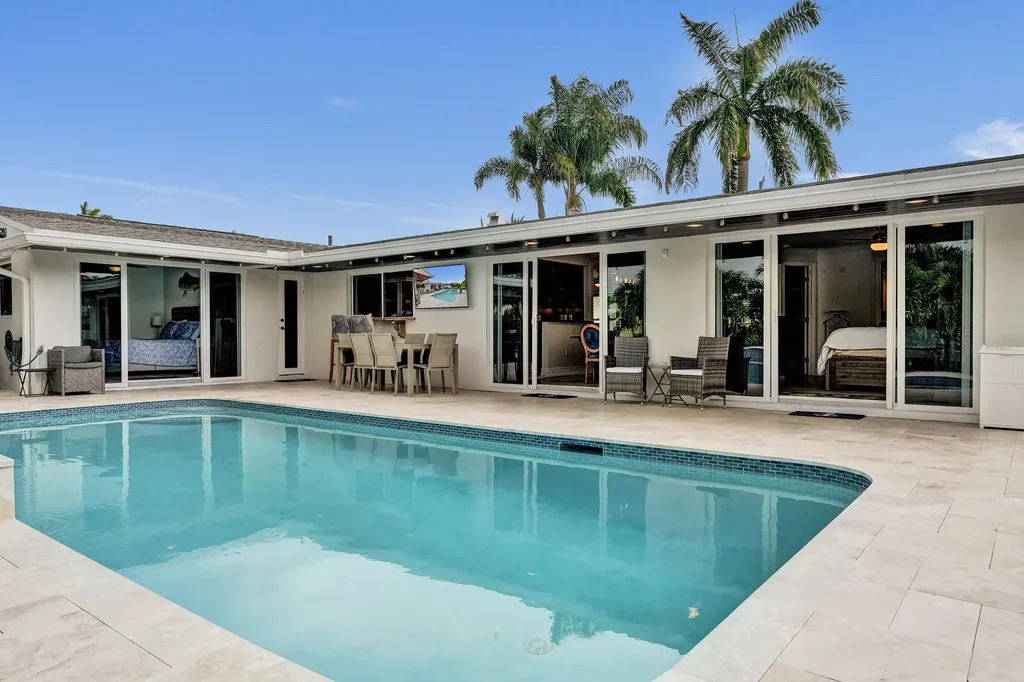 411 SW 18th Court Pompano Beach FL 33060