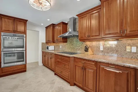 411 SW 18th Court Pompano Beach FL 33060