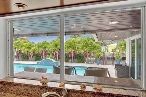 411 SW 18th Court Pompano Beach FL 33060