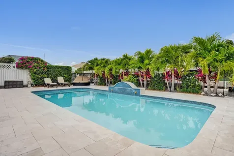 411 SW 18th Court Pompano Beach FL 33060