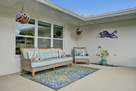 411 SW 18th Court Pompano Beach FL 33060