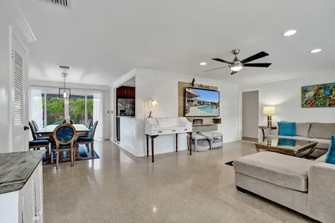 411 SW 18th Court Pompano Beach FL 33060