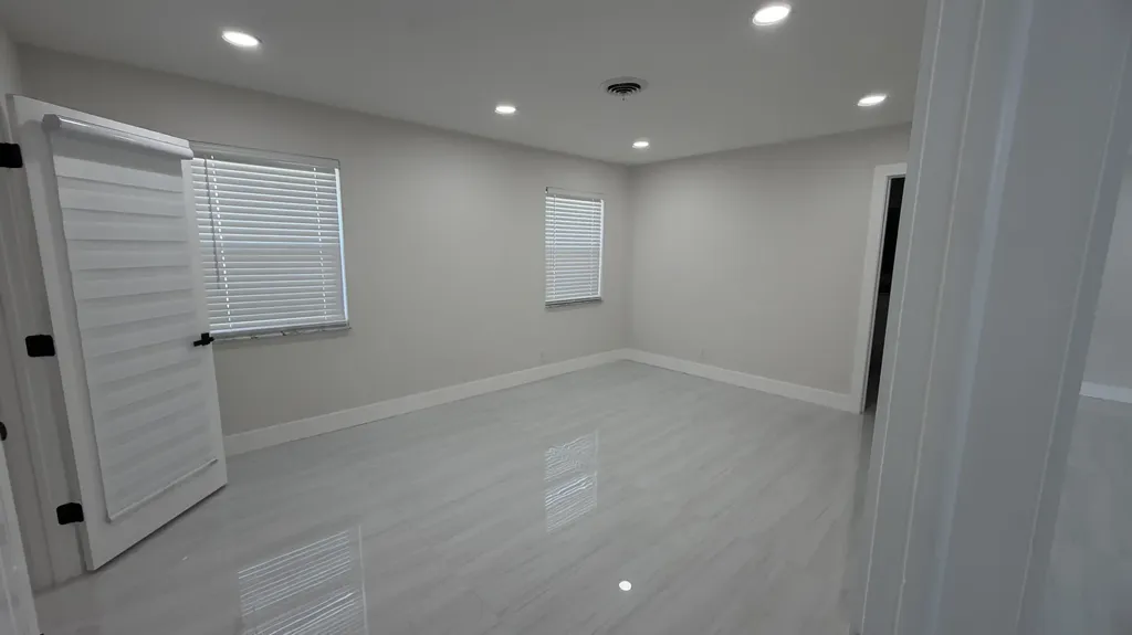 2521 NE 45th Street Lighthouse Point FL 33064