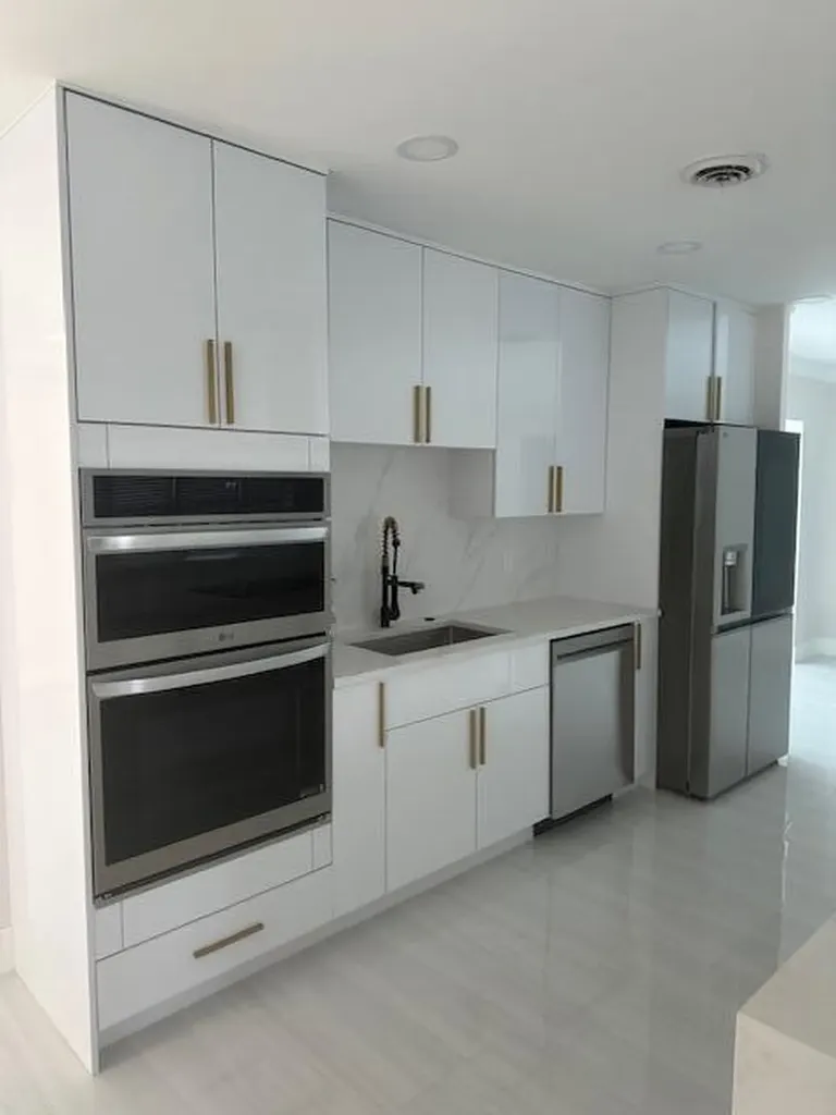 2521 NE 45th Street Lighthouse Point FL 33064