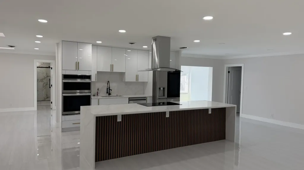 2521 NE 45th Street Lighthouse Point FL 33064