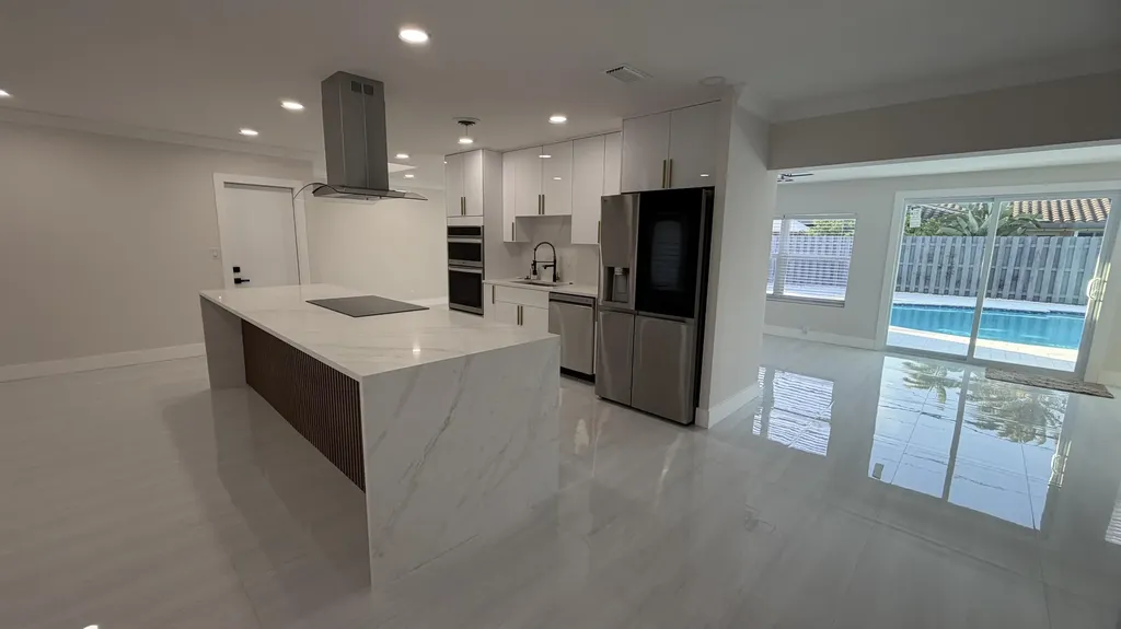2521 NE 45th Street Lighthouse Point FL 33064