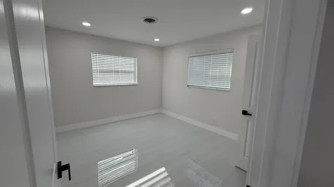2521 NE 45th Street Lighthouse Point FL 33064