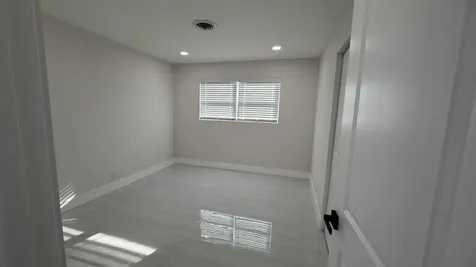 2521 NE 45th Street Lighthouse Point FL 33064