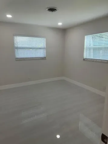 2521 NE 45th Street Lighthouse Point FL 33064