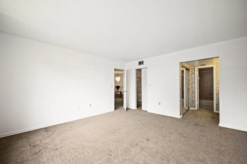900 Colony Point Circle Pembroke Pines FL 33026