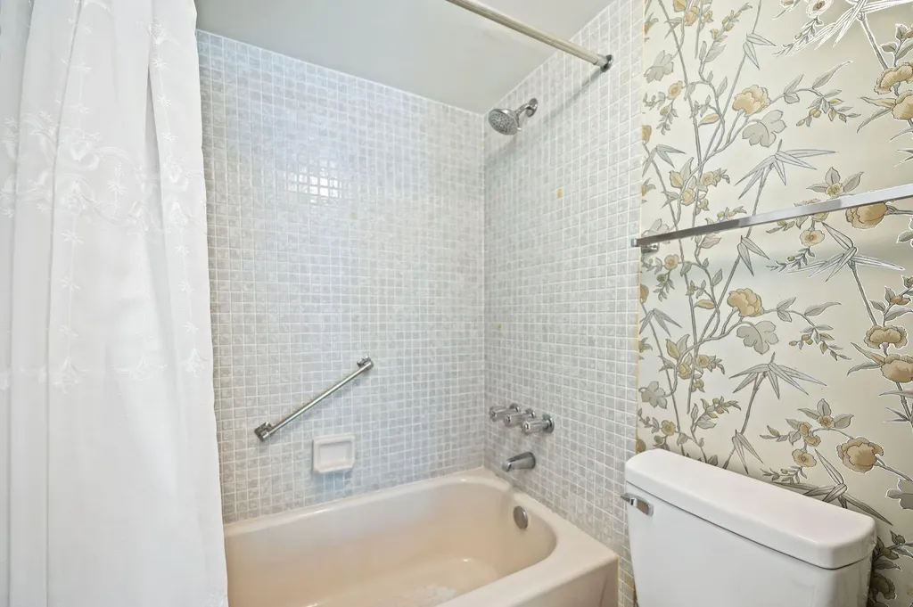 900 Colony Point Circle Pembroke Pines FL 33026