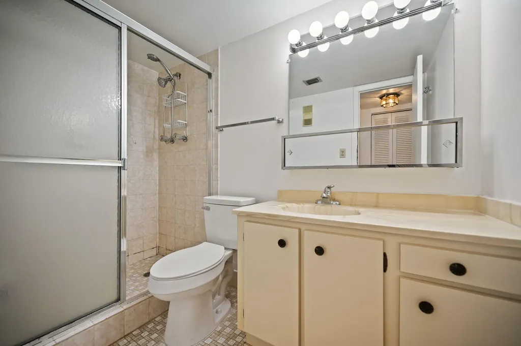 900 Colony Point Circle Pembroke Pines FL 33026