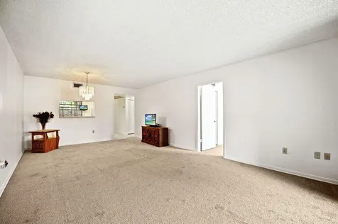 900 Colony Point Circle Pembroke Pines FL 33026