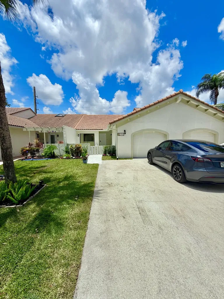 21547 Altamira Avenue Boca Raton FL 33433