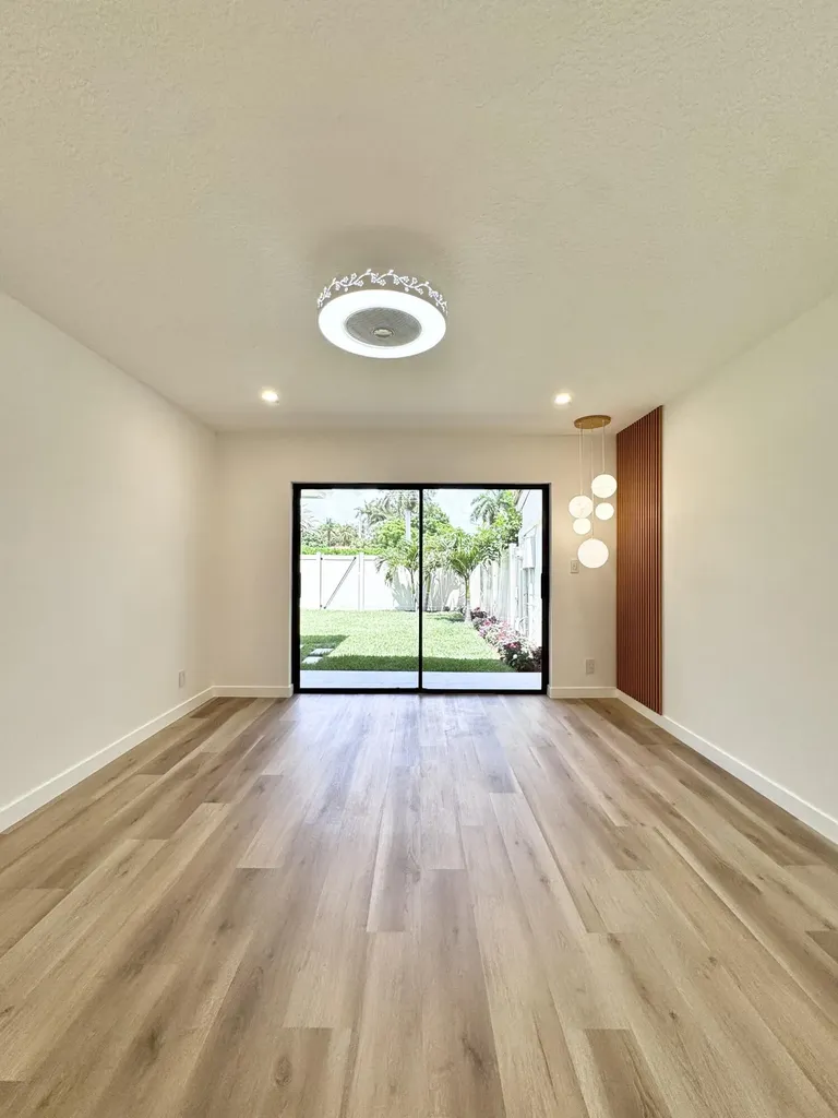 21547 Altamira Avenue Boca Raton FL 33433