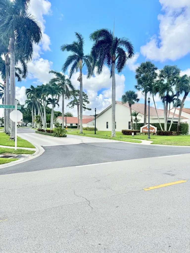 21547 Altamira Avenue Boca Raton FL 33433