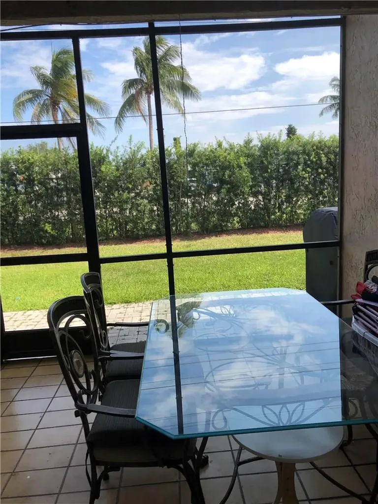 1307 Partridge Pompano Beach FL 33064