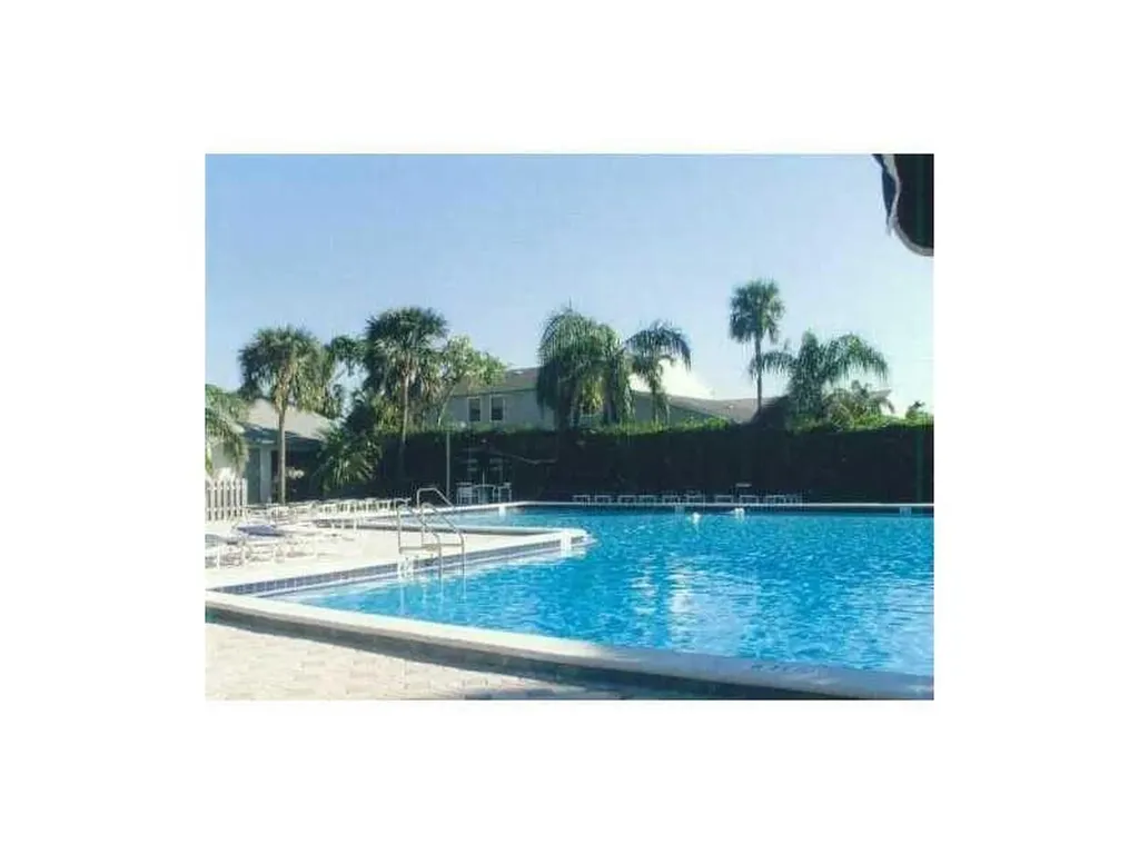 1307 Partridge Pompano Beach FL 33064