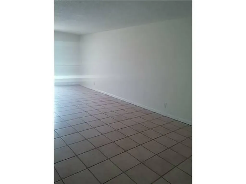 1307 Partridge Pompano Beach FL 33064