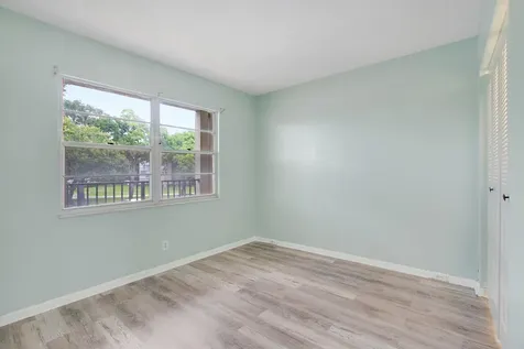 12800 SW 7th Pembroke Pines FL 33027