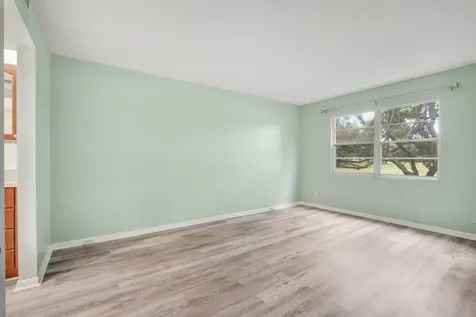 12800 SW 7th Pembroke Pines FL 33027