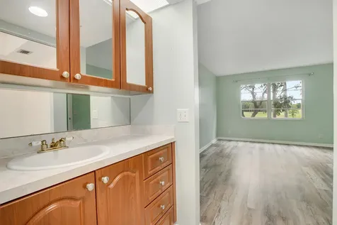 12800 SW 7th Pembroke Pines FL 33027