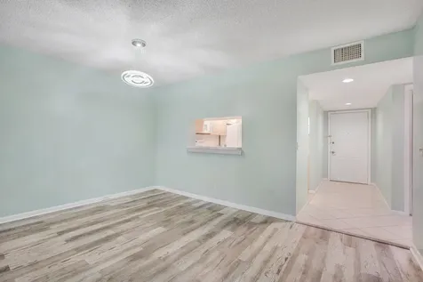 12800 SW 7th Pembroke Pines FL 33027