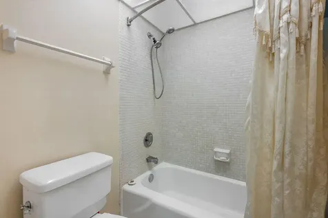 3680 Inverrary Drive Lauderhill FL 33319