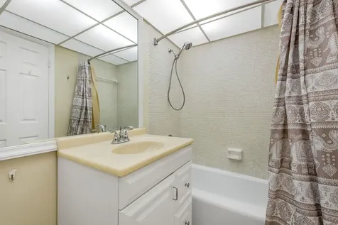 3680 Inverrary Drive Lauderhill FL 33319