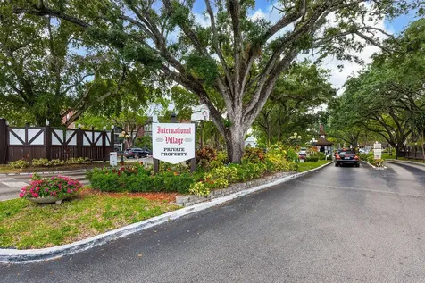3680 Inverrary Drive Lauderhill FL 33319