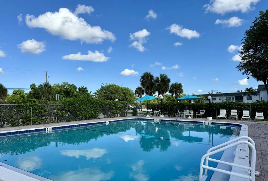 6505 Winfield Boulevard Margate FL 33063