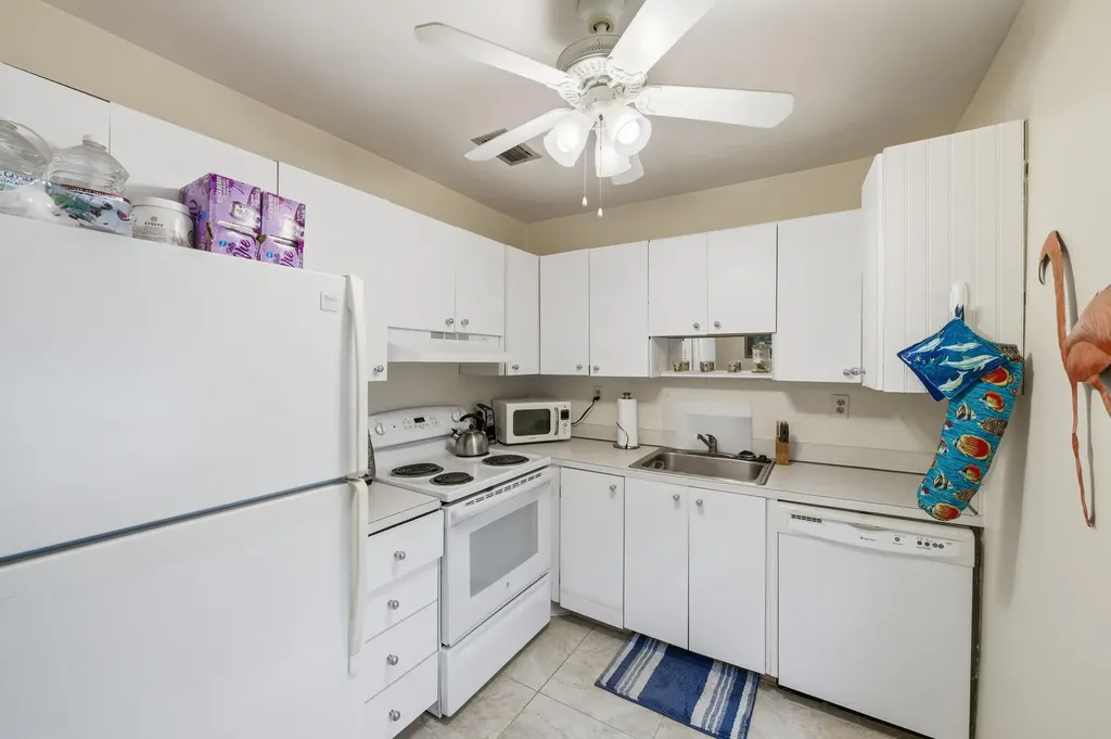330 Piedmont Delray Beach FL 33484