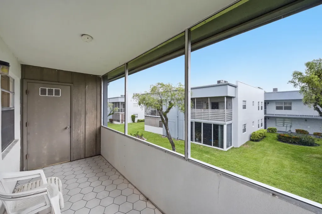 330 Piedmont Delray Beach FL 33484
