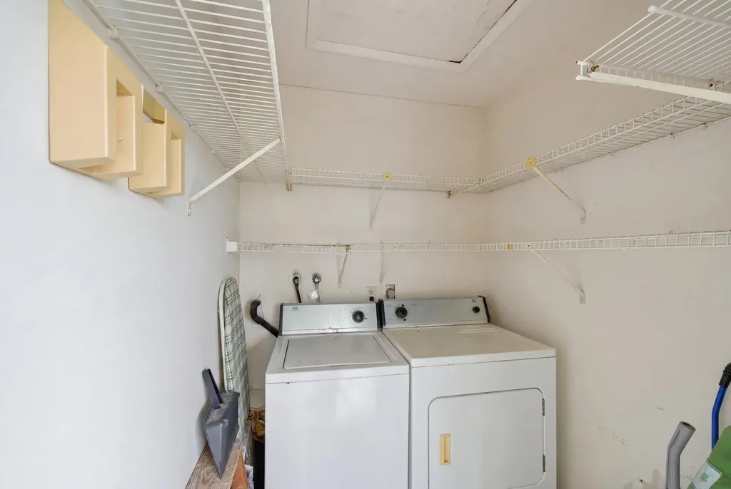 330 Piedmont Delray Beach FL 33484