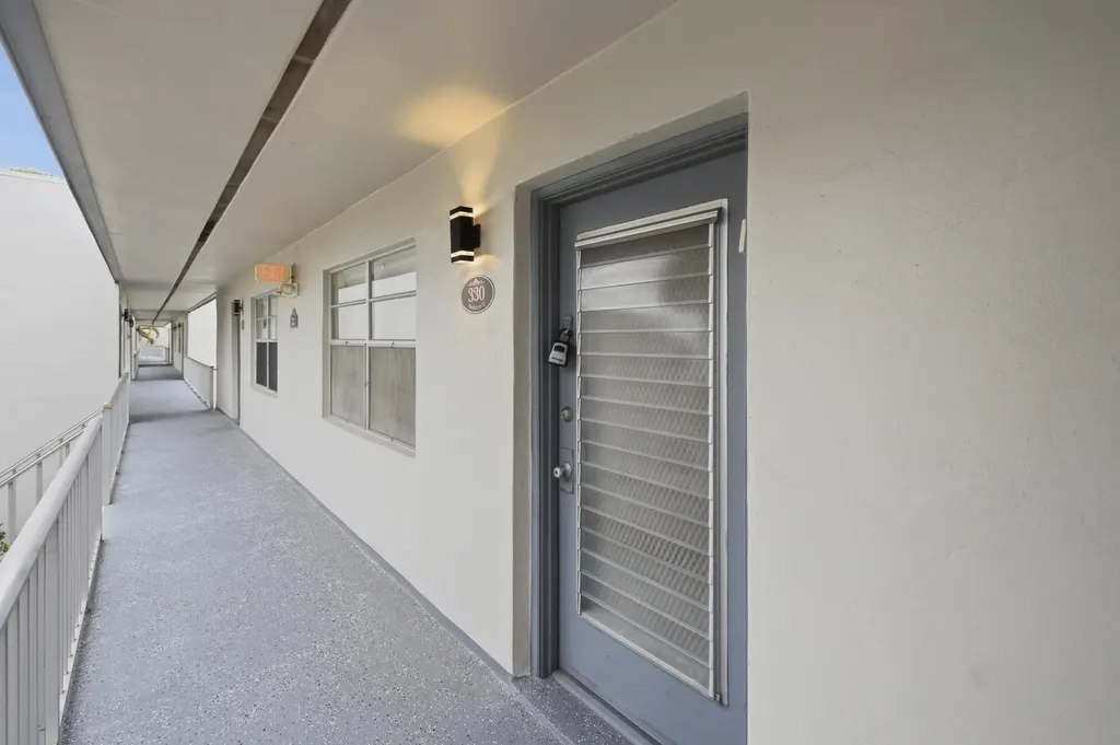330 Piedmont Delray Beach FL 33484
