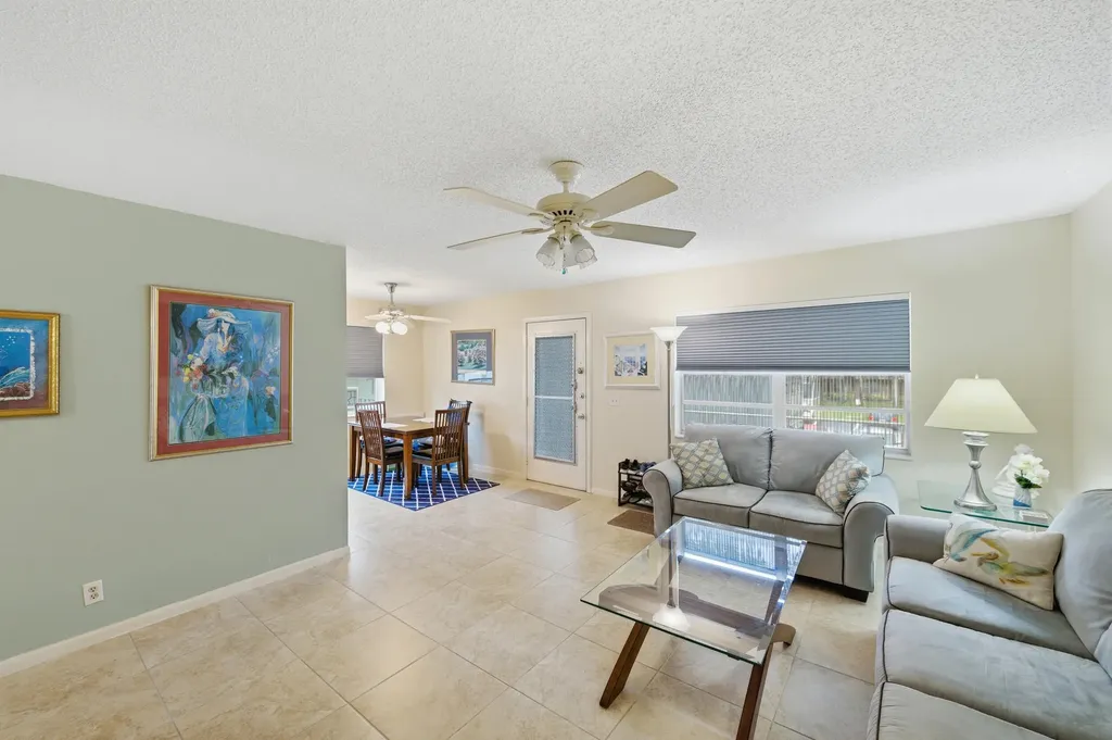 330 Piedmont Delray Beach FL 33484