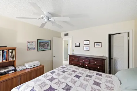 330 Piedmont Delray Beach FL 33484