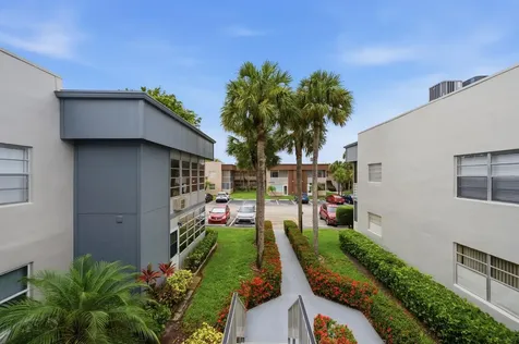 330 Piedmont Delray Beach FL 33484