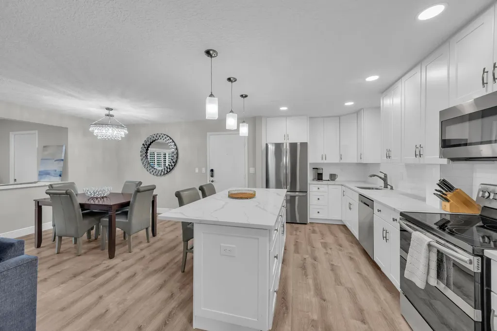 1105 Duncan Circle Palm Beach Gardens FL 33418