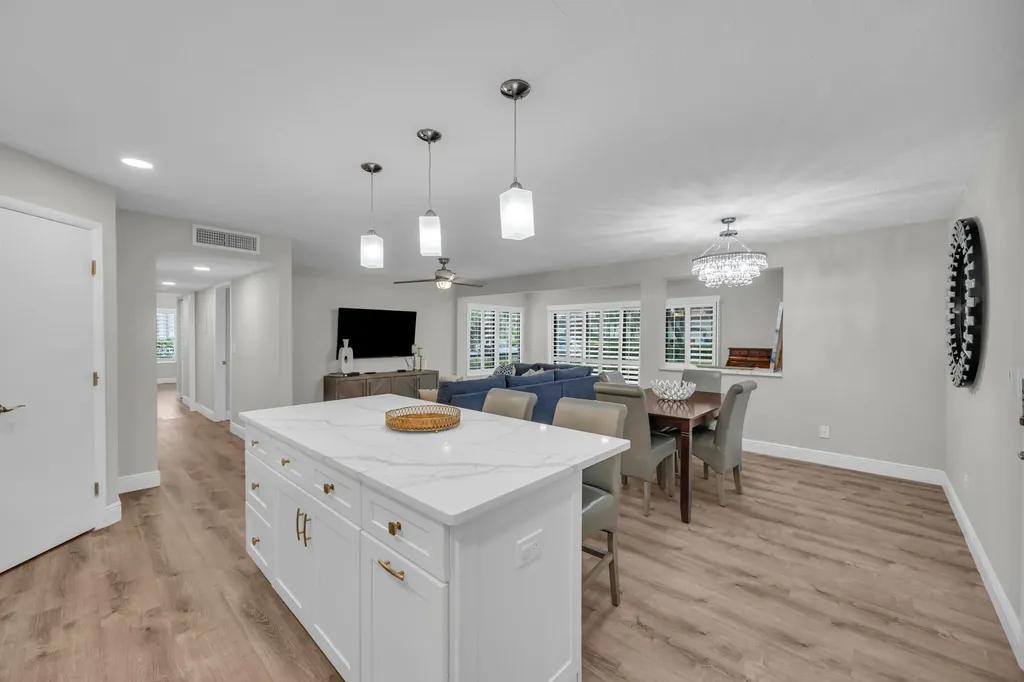 1105 Duncan Circle Palm Beach Gardens FL 33418