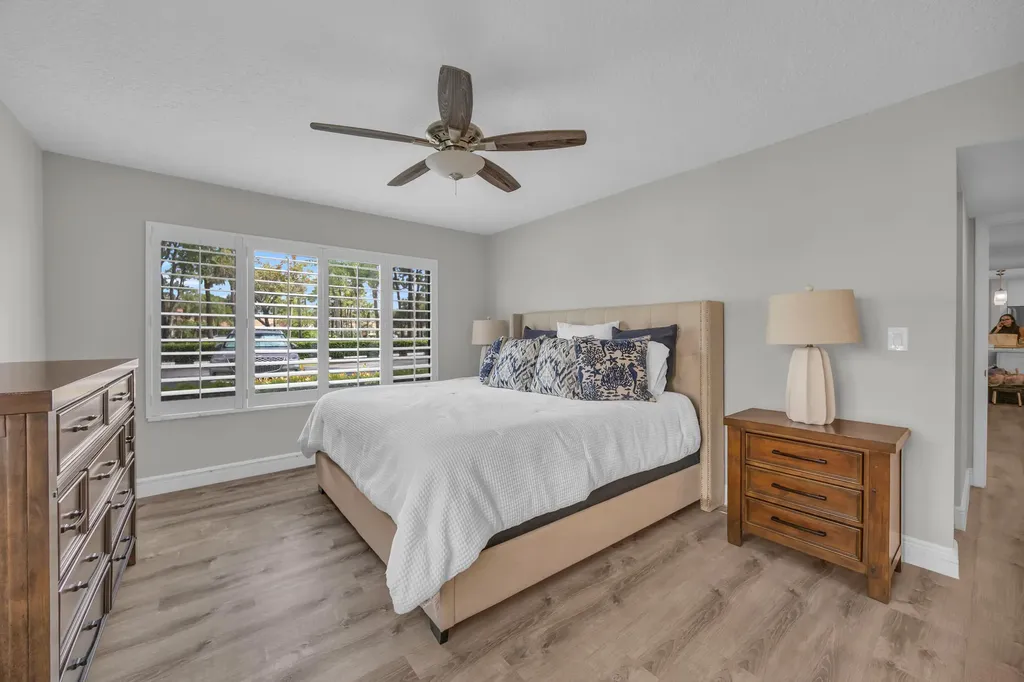 1105 Duncan Circle Palm Beach Gardens FL 33418