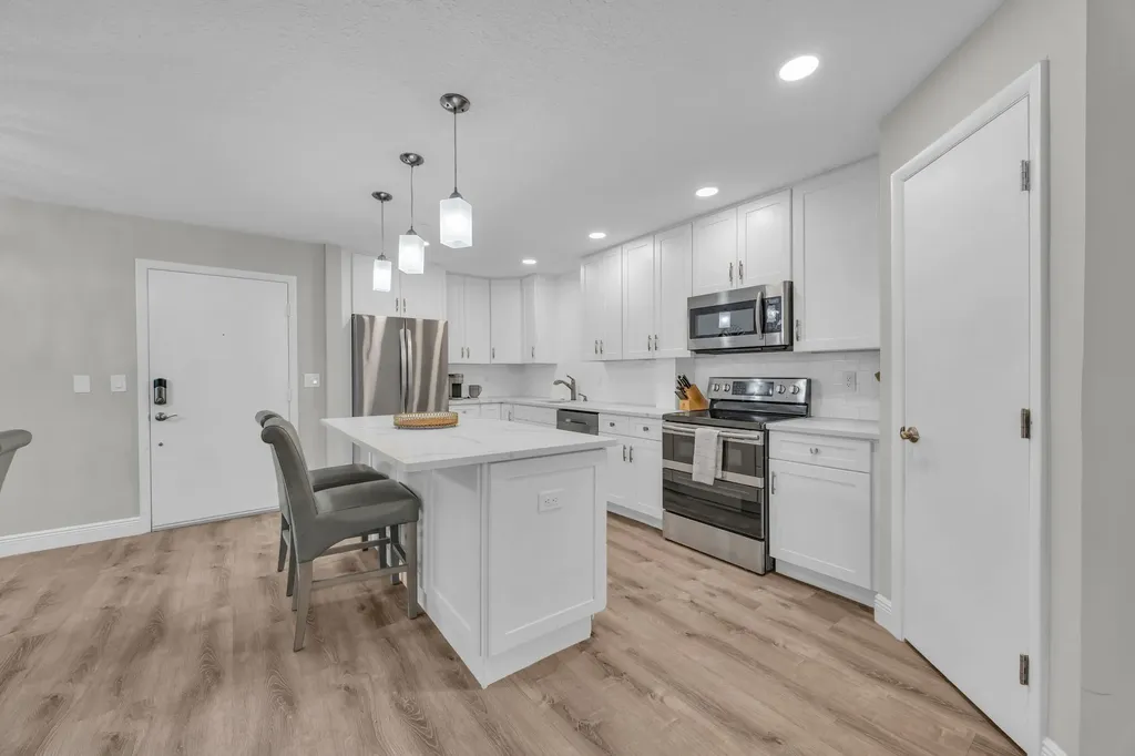 1105 Duncan Circle Palm Beach Gardens FL 33418