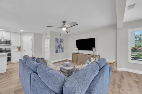 1105 Duncan Circle Palm Beach Gardens FL 33418