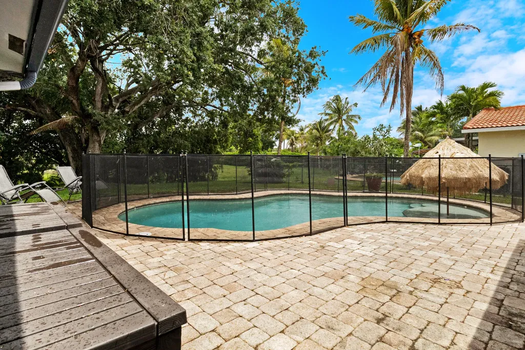 10875 NW 40th Street Coral Springs FL 33065