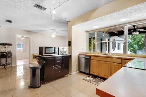 10875 NW 40th Street Coral Springs FL 33065