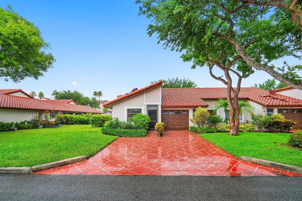 6215 Kings Gate Circle Delray Beach FL 33484