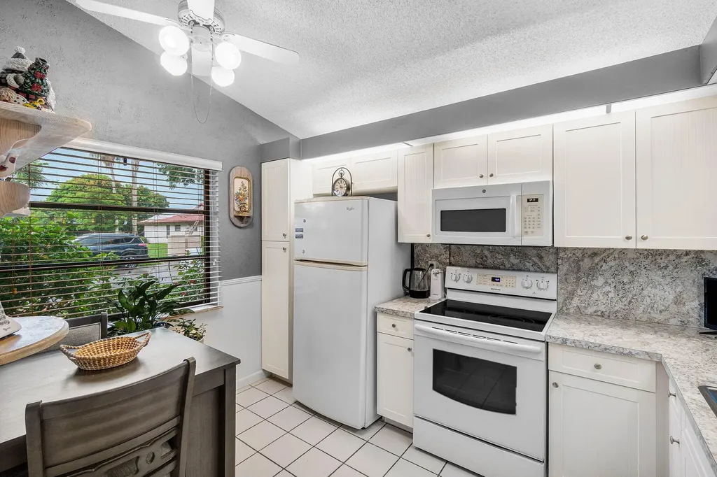 6215 Kings Gate Circle Delray Beach FL 33484
