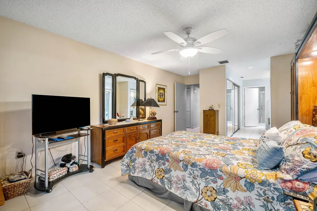 6215 Kings Gate Circle Delray Beach FL 33484